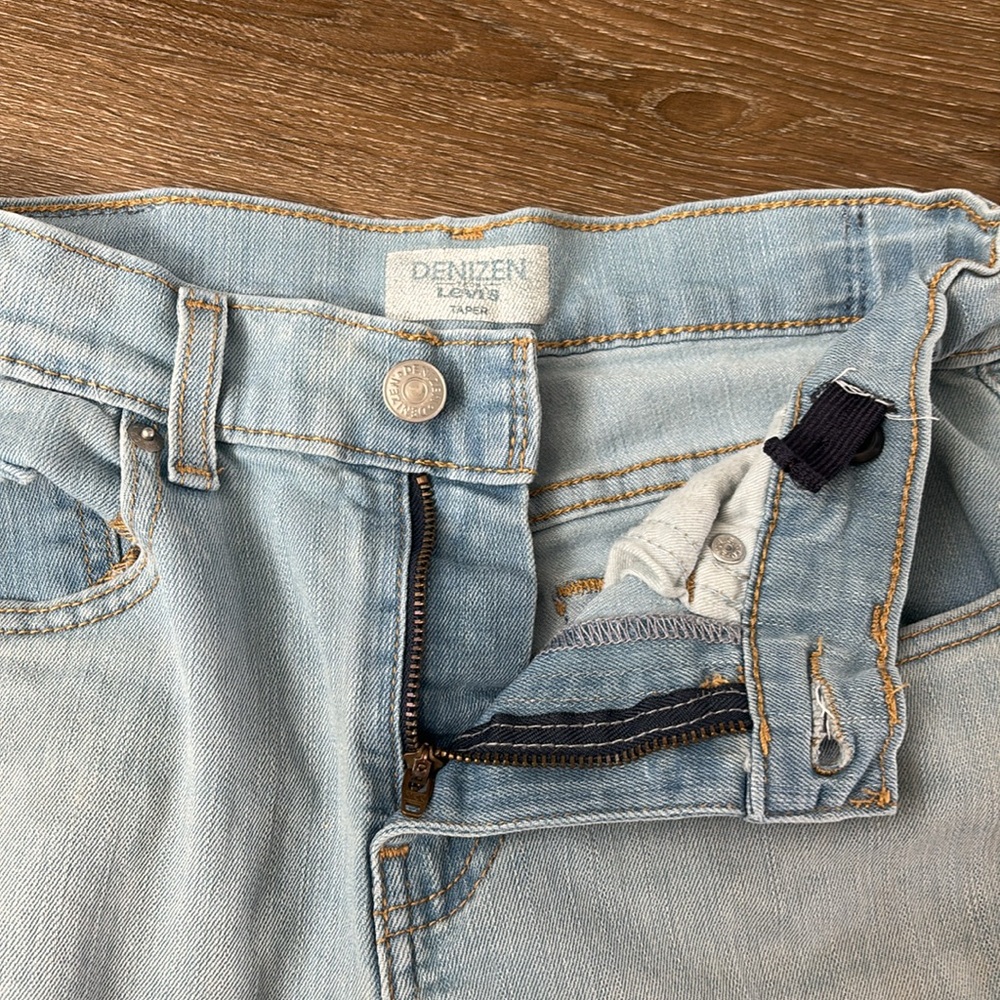 Levi’s Denizen Stretchy Jeans - Picture 5 of 8